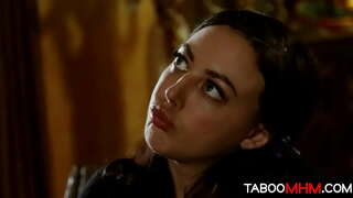 Stepdad ಹಿಜ್ರಾ ತನ್ನ ಮಲಮಗಳಾಗಿದ್ದಾಳೆ ಹಾಗೆ ಒಂದು ಶಿಕ್ಷಕ ಶಿಕ್ಷಿಸುತ್ತಾನೆ ಯಾರು ಒಂದು ಬ್ಲೊಂಡೆ ಶಾಲೆಯಲ್ಲಿ ಸೂಳೆ