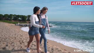 LETSDOEIT - #Apolonia Lapiedra - Seksikäs Tytöt Ovat Menossa Villi Heidän Uusi Talo