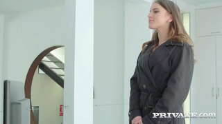 Орус брюнетка Эвелина Дарлинг киет эң сексуалдык черное ич кийим үчүн соблазнить өзүнүн ээлөөнү любовника менен чоң мүчөсү болгон чувственный анальный секс! Лизание жопы, трах жалал-адам жана башка көп нерселер! Толук фильм жана дагы 1000 карата Private.com !