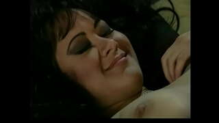 Porn andriamanibavy Azia Carerra lalina tenda mafy akoho