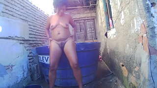 ���ေးကျော်အကြှနျုပျအတွင်းရေကန်အသားေရာင္