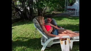 Stepmom နှင့်အတူကြီးမားကလူချစ်လူငယ်င-Allysin Embers၊အက်ရှဗန်၊Kandi ကော့၊Kianna Bradley၊Mika၊ရေဗက္က Bardoux