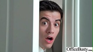 Slut Ferch (Diemwnt Jackson) Gyda Rownd Titw Mawr yn Cael Hoelio Yn y Swyddfa vid-09